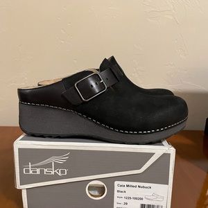 Dansko all leather Caia black clog size 39 brand new